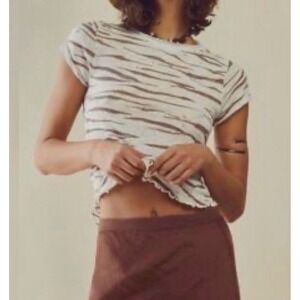 Free People We The Free Be My Baby Tee Shirt Womens S Raw Hem Lived In Tee